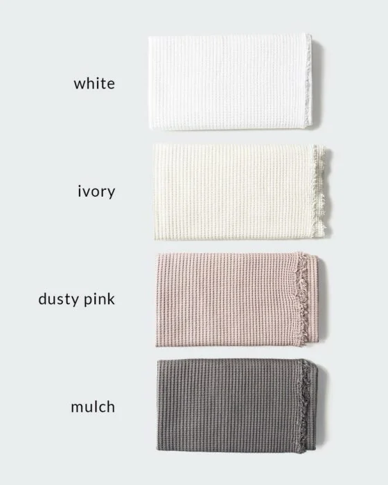 backdrop-newborn-photography-session-fabric-stretchy-white-ivory-pink-grey-europe