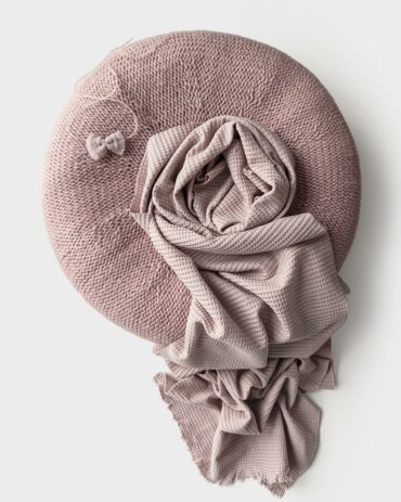 newborn-photo-props-girl-set-coordinated-posing-pillow-wrap-headband-pink-europe