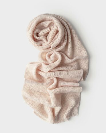 newborn-photography-wraps-props-girl-knitted-stretchy-mohair-blush-neutral-europe