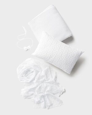 props-for-newborn-gil-set-posing-pillow-fabric-wrap-headband-white-organic-europe