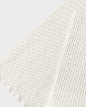 wraps-for-newborn-baby-photography-session-boy-stretchy-textured-knitted-organic-props-europe-ivory