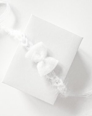 tieback-headband-for-baby-girls-photography-bow-white-organic-newbornprops-eu