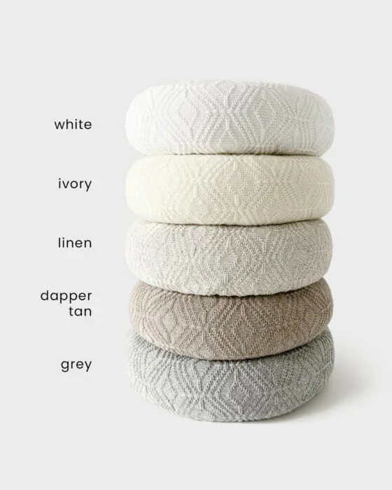 Newborn-pillow-Prop-for-Photography-session-create-nest-boy-girl-natural-white-earthy-brown-grey-europe