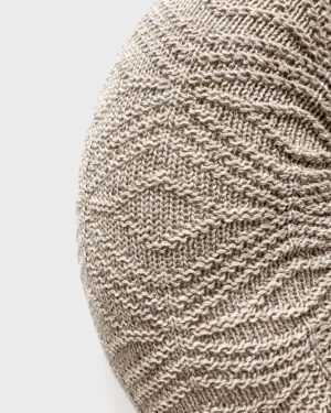 newborn-nest-prop-photography-cover-girl-neutral-dapper-tan-europe