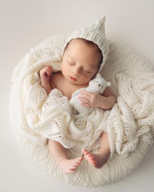 baby-photoshoot-prop-set-posing-nest-wrap-hat-teddy-vintage-boho-textured-boy-newbornprops-eu