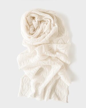 textured-mohair-newborn-baby-wrap-boy-pearl-neutral-boho-stretchy-photoshoot-props-europe