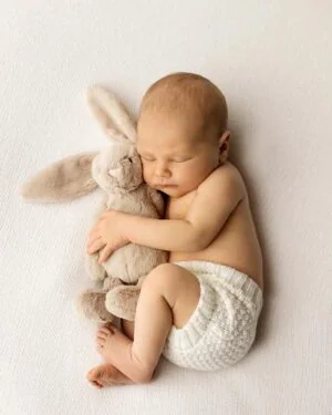 Newborn-Baby-diaper-cover-for-Photo-Session-boy-knitted-white-europe