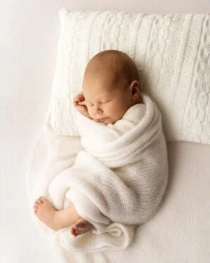 newborn-photo-prop-pillow-cover-knitted-textured-off-white-europe