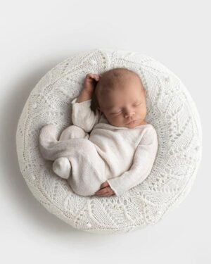 newborn-poser-create-a-nest-boy-perry-pearl-neutral-vintage-boho-photography-props-eu