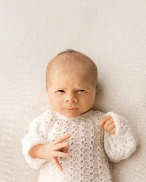 Newborn photo outfit romper Yona in cream for baby boy or girl